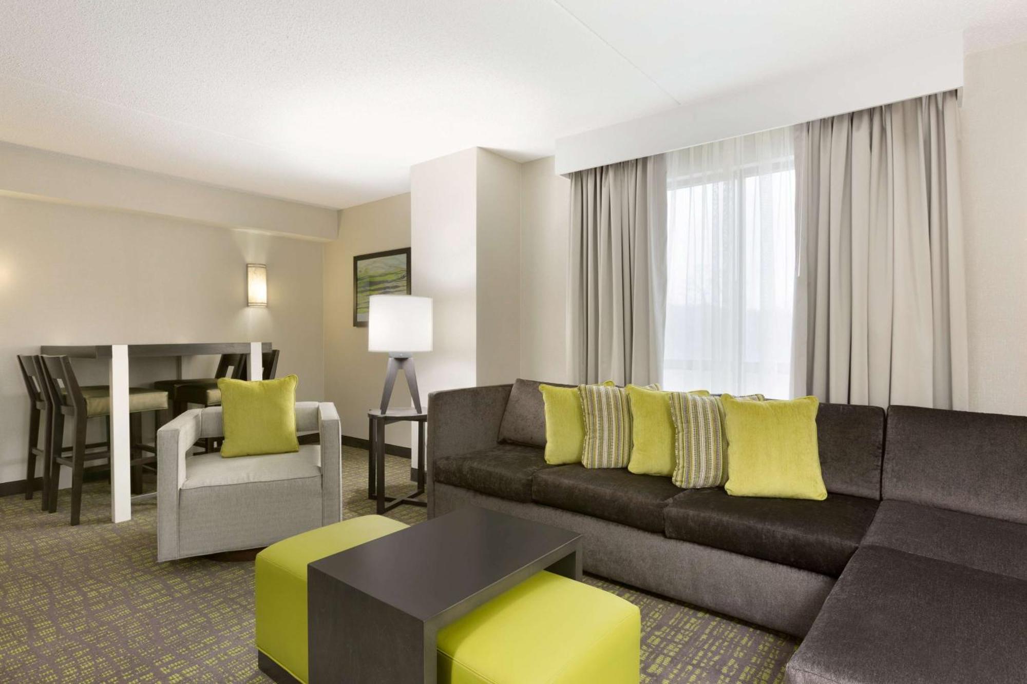 Embassy Suites Newark - Wilmington/South Eksteriør billede